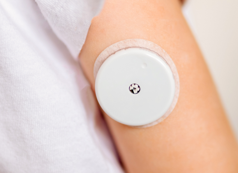 0724-Image-of-continuous-blood-sugar-monitoring-device